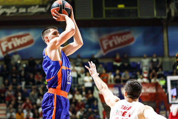 VANJA MARINKOVIĆ OČEKUJE PAKLENU ATMOSFERU U PIONIRU: Ne čujete saigrače, sebe, nikoga, biće jako teško!