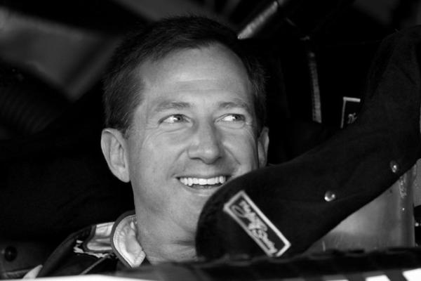 UMRLA JOŠ JEDNA LEGENDA SPORTA: Godinama se borio protiv teške bolesti! Nažalost, bitku je izgubio!