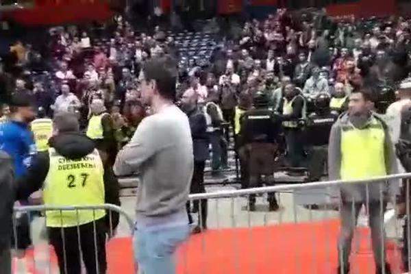 GOSPODA DELIJE: Ovo što su uradili igračima Efesa posle meča je esencija sporta!