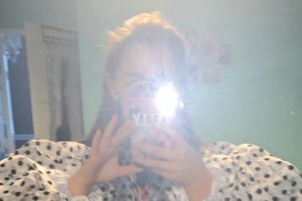 NARUČILA JE PRELEPU KOŠULJU U POZNATOJ RADNJI: Stigao joj je PADOBRAN! LJUDI MOJI, ŠTA JE OVO? (FOTO)