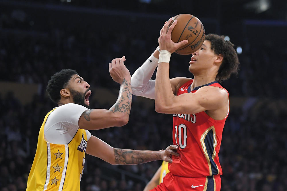 NBA MOŽE DA MI POP*** K****: Košarkaš brutalno izvređao ligu!