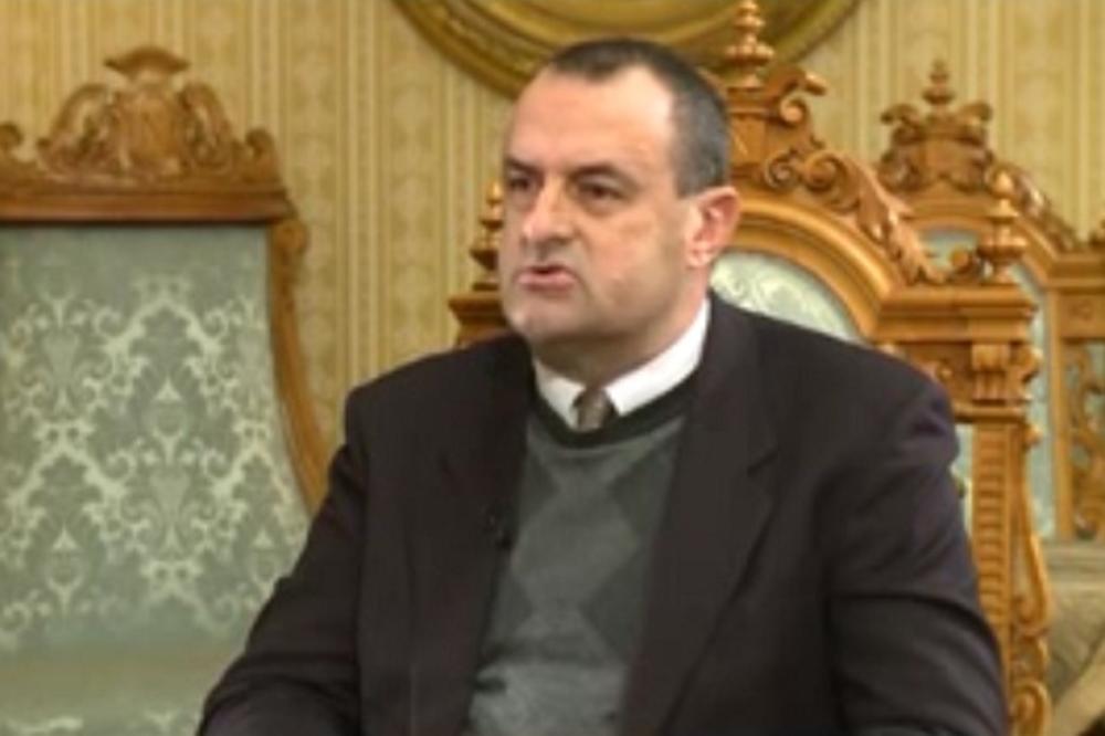 SRBI BI NAS S OPANCIMA POJELI DA NEMA VAŠINGTONA, BERLINA I ZAGREBA! Drugi čovek saveta CPC izvređao Srbiju i SPC!