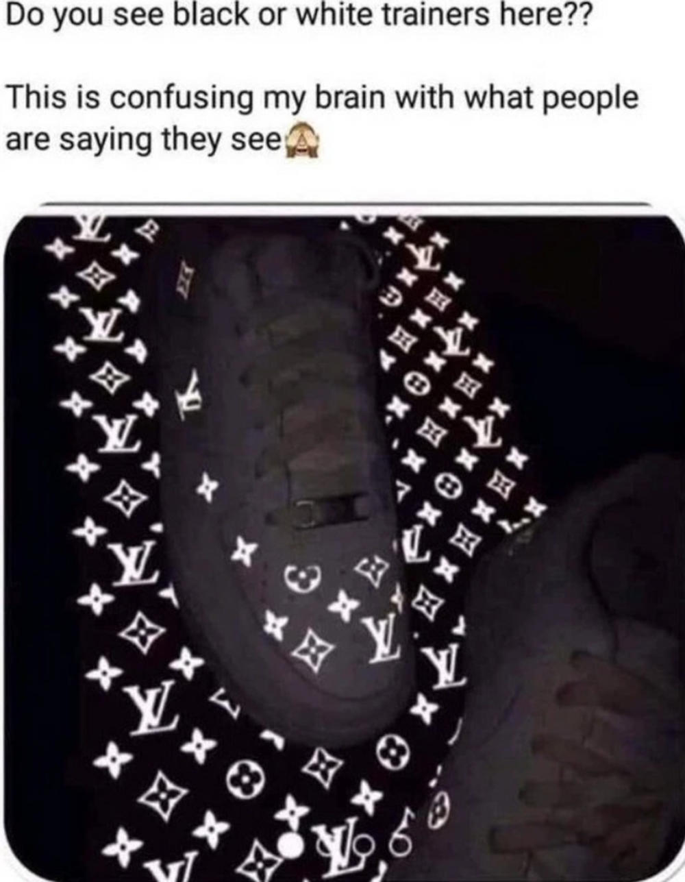 Rebus oko boje patika  