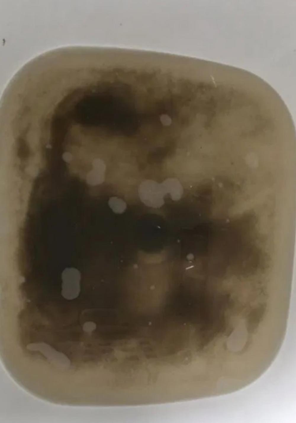 Prljavština iz veš mašine  