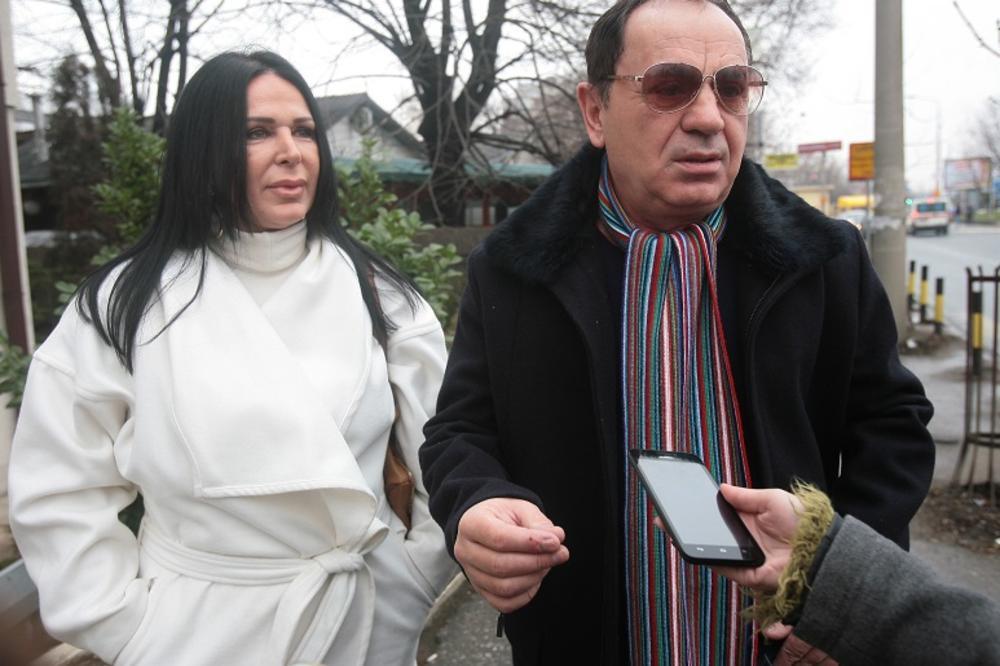 RAZVODE SE MILE I MARTA?! Vest PROCURILA U JAVNOST, komšije sve otkrile: Kitićeve žene NEMA MESECIMA u kući!