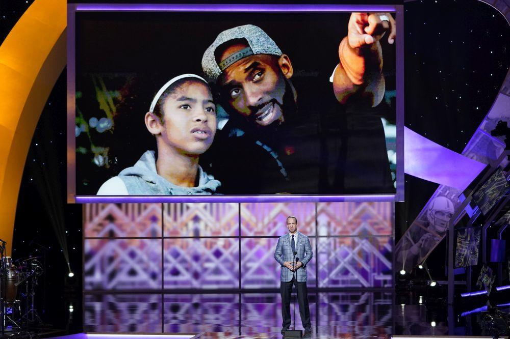 SJAJAN GEST ITALIJANA: Kobi i Đijana dobijaju trg u gradu u kome je Brajant živeo dok mu je otac igrao za njih!