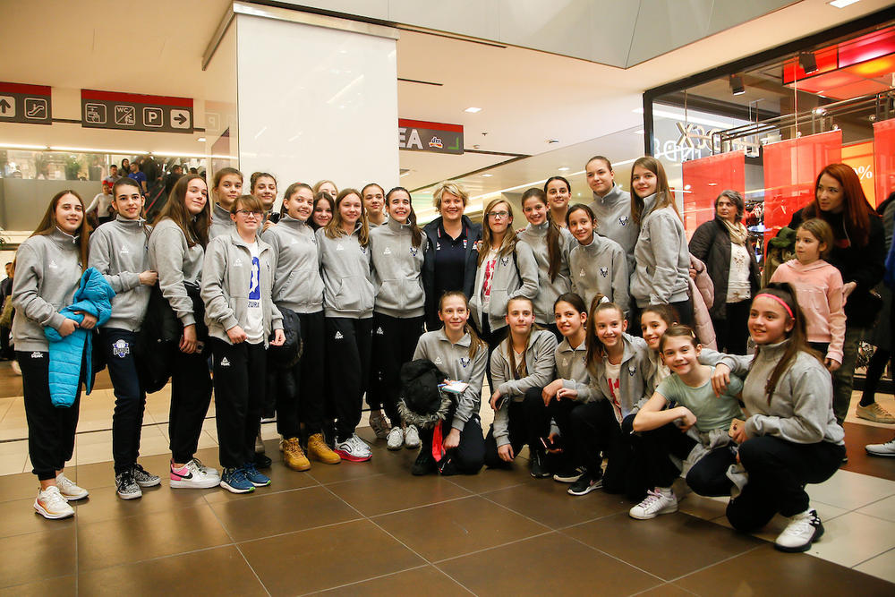 Marina Maljković tokom druženja sa posetiocima Ušća