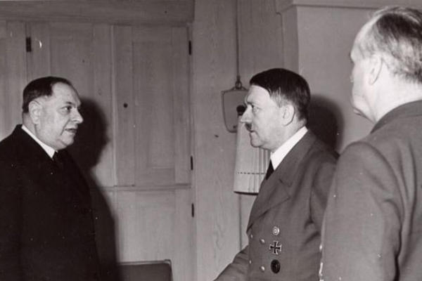 NOVO SUNCE IZLAZI IZ OBLAKA, IMAJMO POVERENJA U HITLERA: Ove reči je rekao poznati srpski političar!