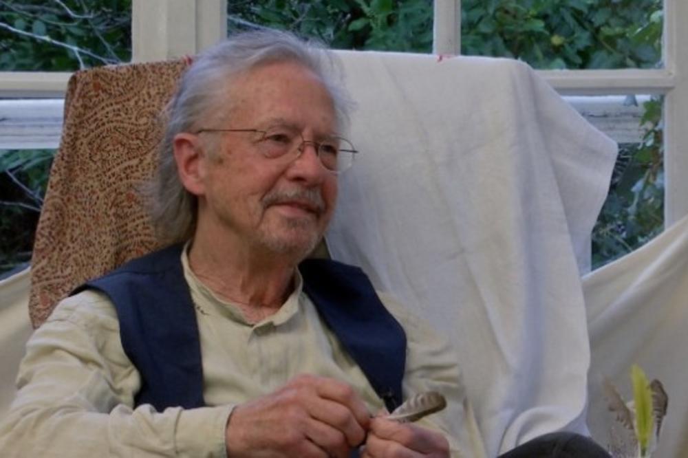 HANDKEOV STRAŠAN SAVET POLITIČARIMA! Mnogi će ga ZAMRZETI zbog ovoga