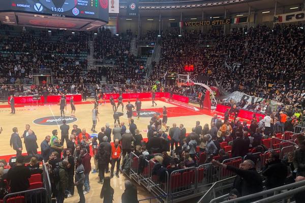 NAVIJAČI VIRTUSA ISKOPIRALI GROBARE: Koliko smo samo ovo puta videli u Pioniru kada je Partizan bio domaćin...