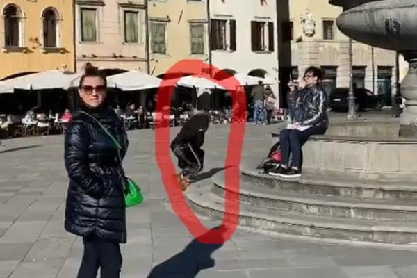 LEPA BRENA ZABELEŽILA EPOHALNI MOMENAT! Snimala je trg, a onda se ŽENA SAMO SRUŠILA! SVI SU SE ZAPREPASTILI (VIDEO)
