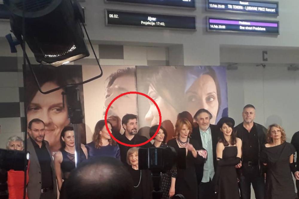 OVAKO JE VOJIN ĆETKOVIĆ IZGLEDAO NEKOLIKO TRENUTAKA PRE NEGO ŠTO JE PAO! Sve vreme se držao za kolege!