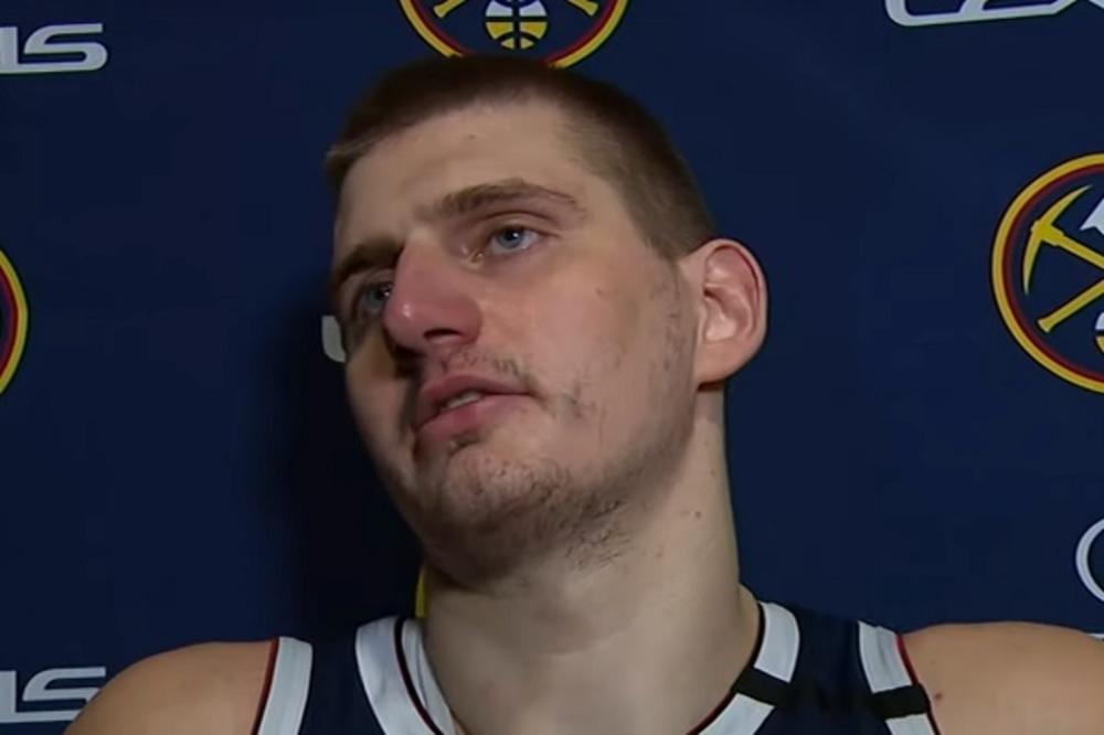 KOLIKI JE SAMO OVAJ DEČKO CAR: Jokića pitali zna li šta je uradio - njegov odgovor je nasmejao sve prisutne!