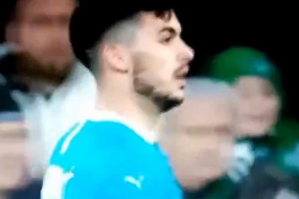 OMAŽ NECE RADONJIĆA KOBIJU BRAJANTU: Srbin zaigrao košarku usred fudbalske utakmice!