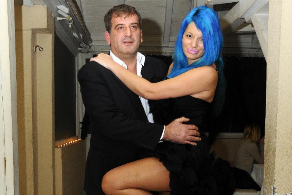 ČUME DOŠAO NA SUĐENJE SA BIVŠOM ŽENOM! Nije mogao da svedoči, NJIHOVA SAGA SE NASTAVLJA