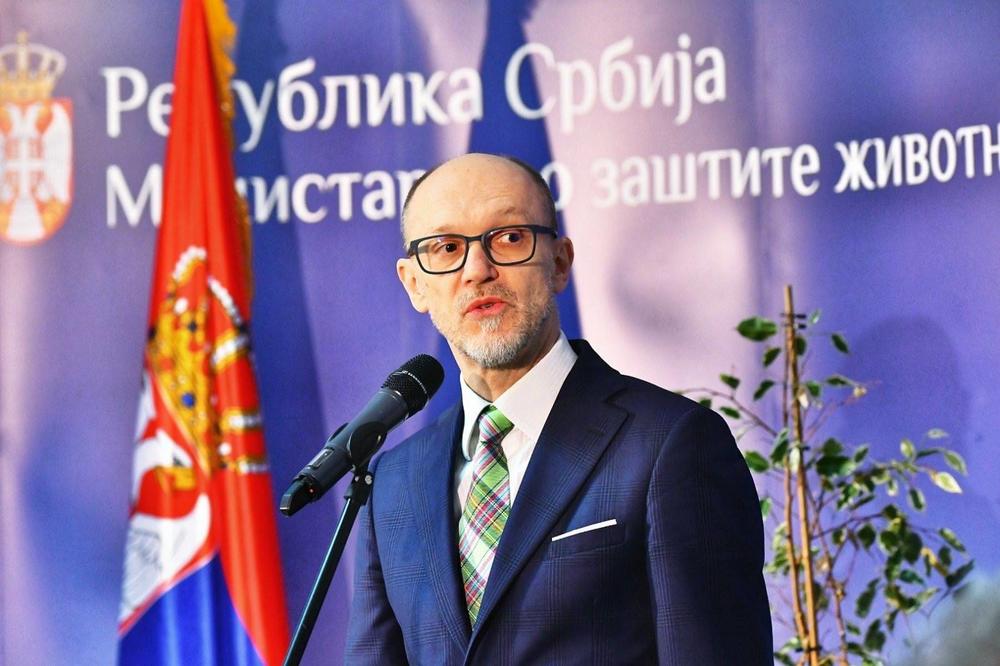 SADA I ZVANIČNO: Trivan predao dužnost novoj ministarki Ireni Vujović!