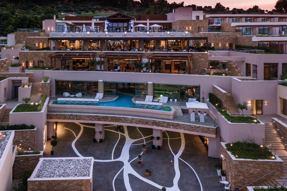 NEMA SVETLA NA KRAJU KORONAVIRUS-TUNELA ZA HOTELE I UGOSITELJE, upozoravaju stručnjaci