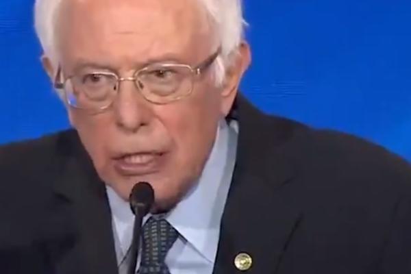 SVI AMERIKANCI SU RASISTI! Trampov protivkandidat Berni Senders ima SNAŽNU PORUKU za svoj narod! (VIDEO)