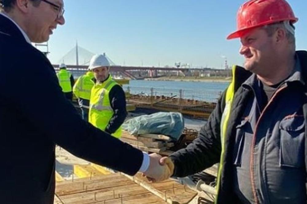 VUČIĆ: Da me ne muči Kosovo, rekao bih da će plate biti 1.000 evra za 5 godina