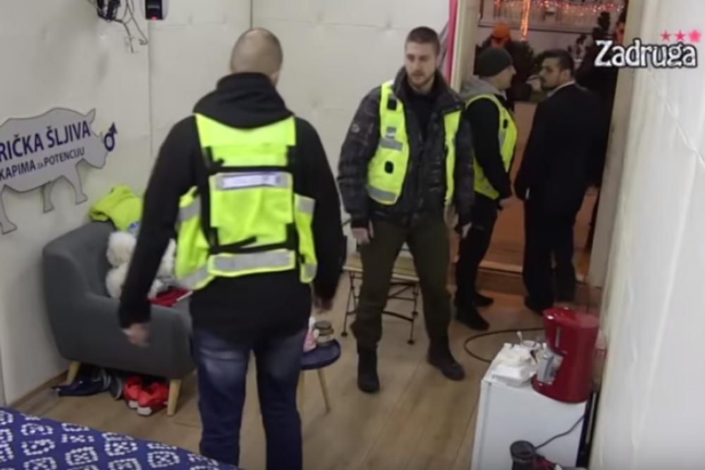 BORA SANTANA UDARIO NECU TIK TOKERA, ULETELO OBEZBEĐENJE! Haos u vili, pretio da će da napusti rijaliti!
