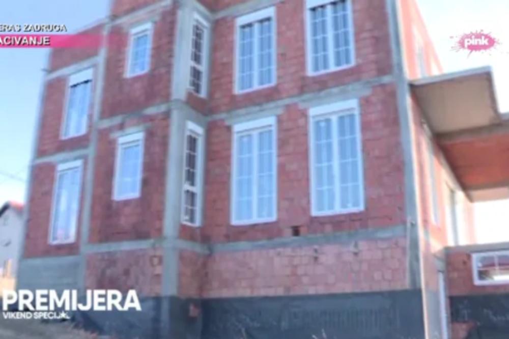 OVO JE VILA RASTE I ANE U MALOM MOKROM LUGU! Radovi opet POČELI, oglasile se i KOMŠIJE! Bazen u DNEVNOJ SOBI