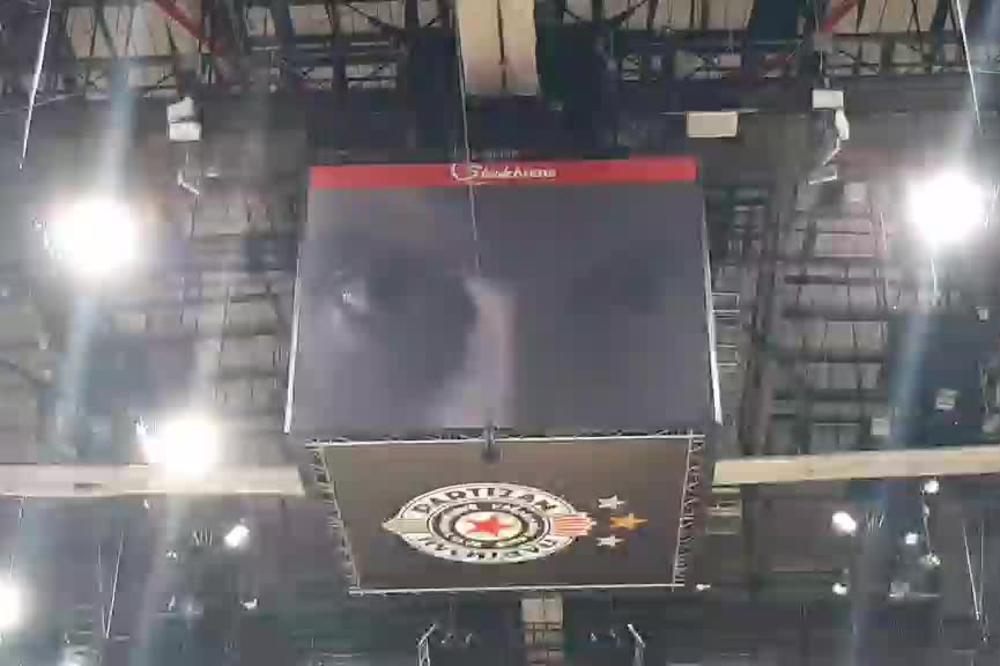 GROBARI ISPROZIVALI ZVEZDU PROTIV BUDUĆNOSTI: Razlog za to je Novica Veličković i njegova nagrada!