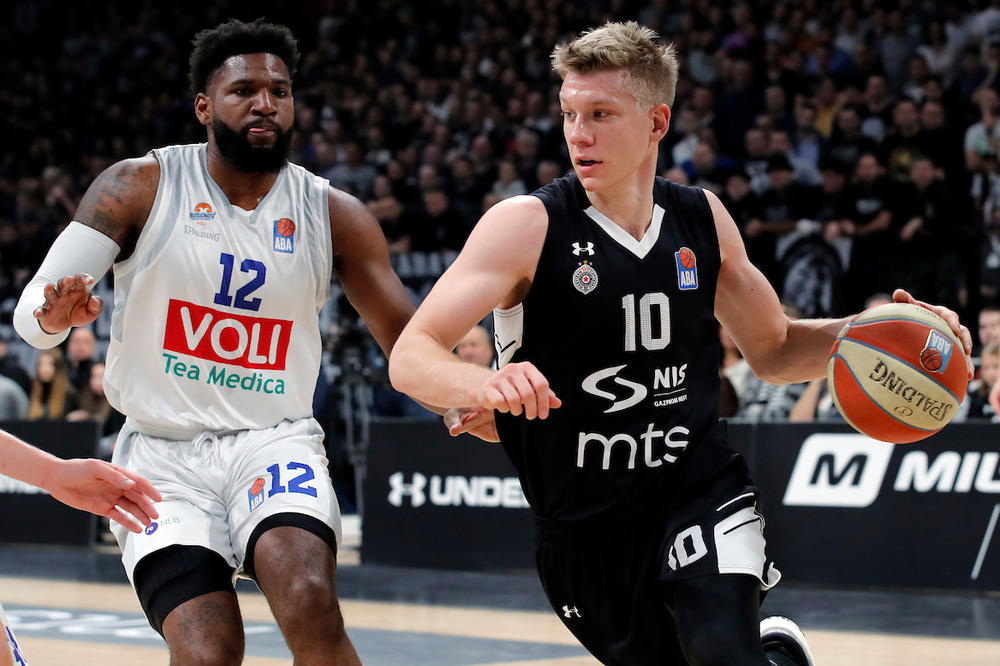 POBEDIĆEMO PARTIZAN: Najbolji igrač Budućnosti veruje u svoj tim!