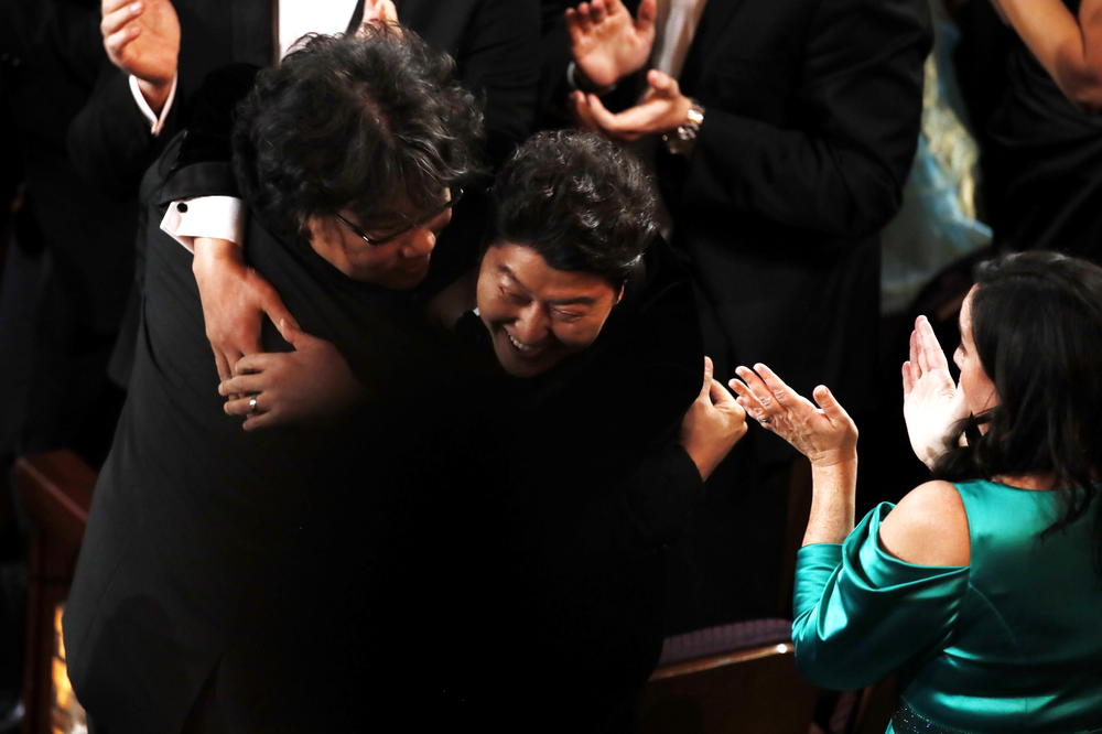 NAJVEĆE IZNENAĐENJE U ISTORIJI DODELE OSKARA: Svi su očekivali da će najbolji film biti DŽOKER, kad ono... (VIDEO)