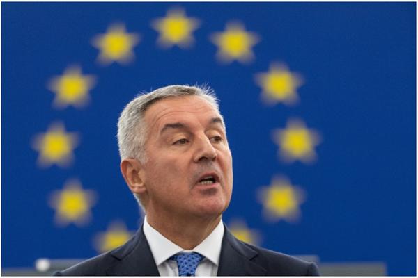 CRNOGORCI SU PONOSNI NA SRPSKO POREKLO I SLAVNU ISTORIJU SRPSKOG NARODA! Da li se Đukanović danas stidi ovih reči?