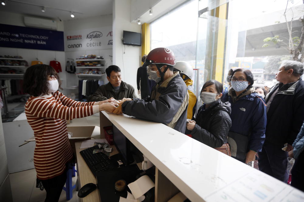 NEVIĐENO U ISTORIJI: Više od 25.000 LEKARA poslato u VUHAN da se bori protiv KORONAVIRUSA!