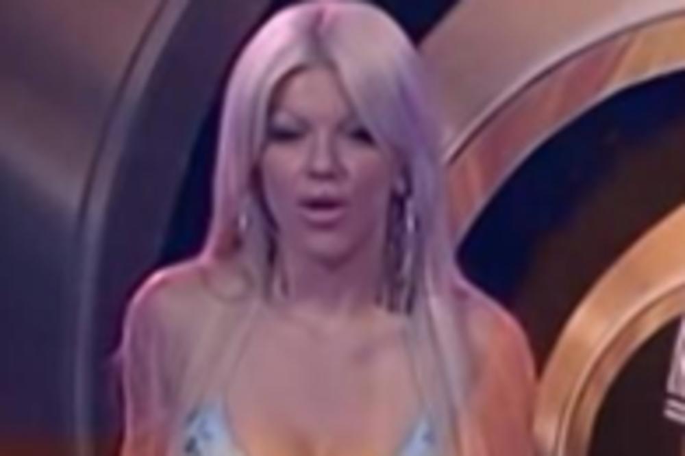 KAD PUSTITE OVAJ SNIMAK, NASTAĆE MUK GDE GOD DA STE: Kako dara Bubamara peva na engleskom? Hit snimak!