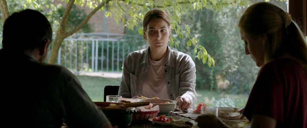 Marta Bjelica u filmu Mamonga