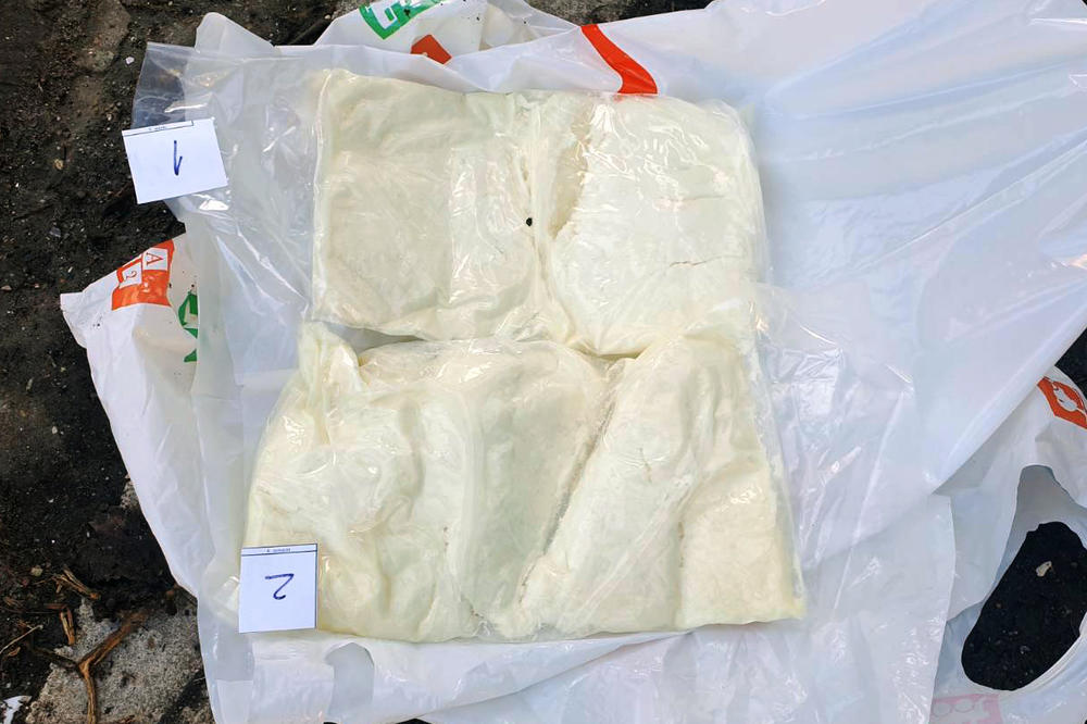 UHAPŠEN DILER HEROINA U KALUĐERICI: Policija mu pronašla i GASNI PIŠTOLJ!