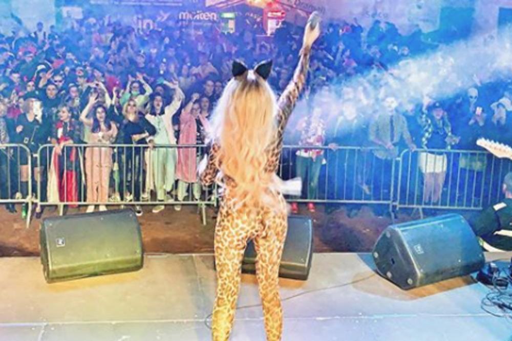 MAJA SA KONCERTA IDE PRAVO KOD HIRURGA DA PONOVO ZATEGNE LICE: Lekari ne mogu da utvrde BROJ urađenih OPERACIJA!