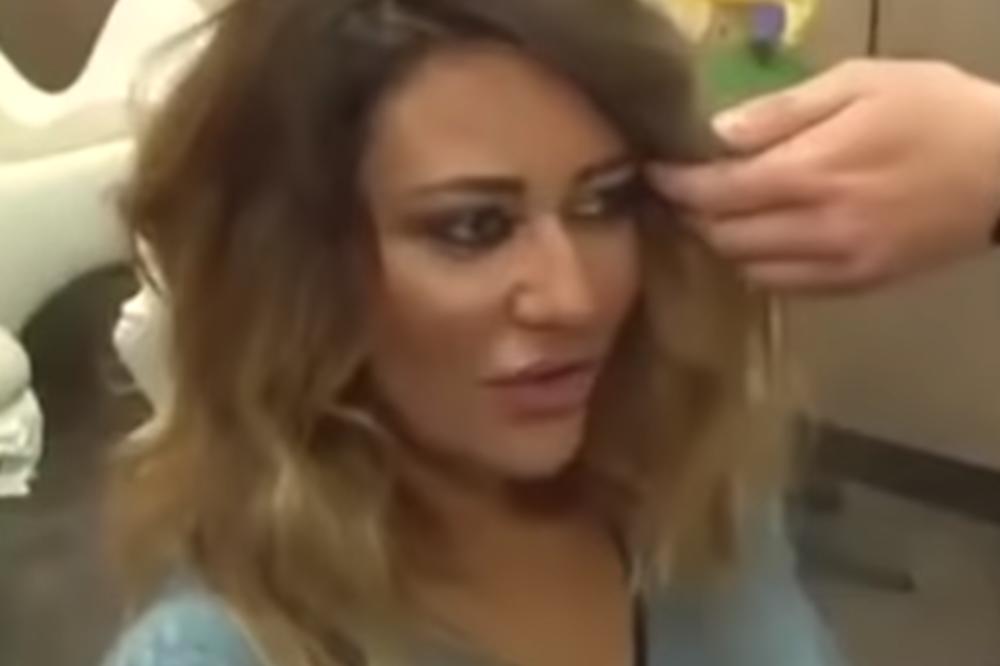 ANA ZAVRŠILA U BOLNICI ZBOG OPERISANOG ŽELUCA! RASTA UZ NJU, DRŽI JOJ RUKU PRESTRAVLJEN: Stanje krajnje ALARMANTNO!