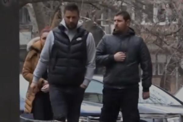 MARKO MILJKOVIĆ NAPUSTIO ZADRUGU, GAGI MU POMOGAO: Kamere ga snimile U SPOLJNOM SVETU! (VIDEO)