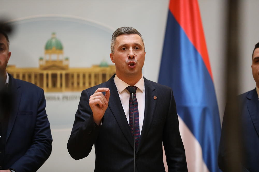 NEMA FAŠIZMA I KSENOFOBIJE U MOJOJ POLITICI! Obradović kaže da ne razume čemu tolika PANIKA oko njegove EMISIJE