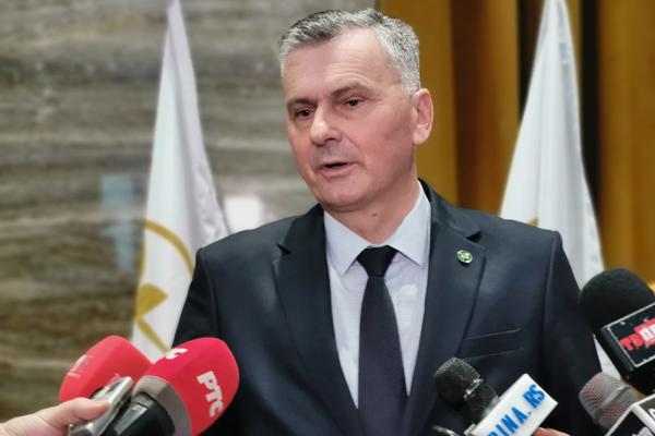 NE TRAŽITE DA SE PRED ČASNO SRETENJE LAŽNO SOLIDARIŠEMO SA OSTATKOM SRBIJE! Stamatović direktno odgovorio OPOZICIJI