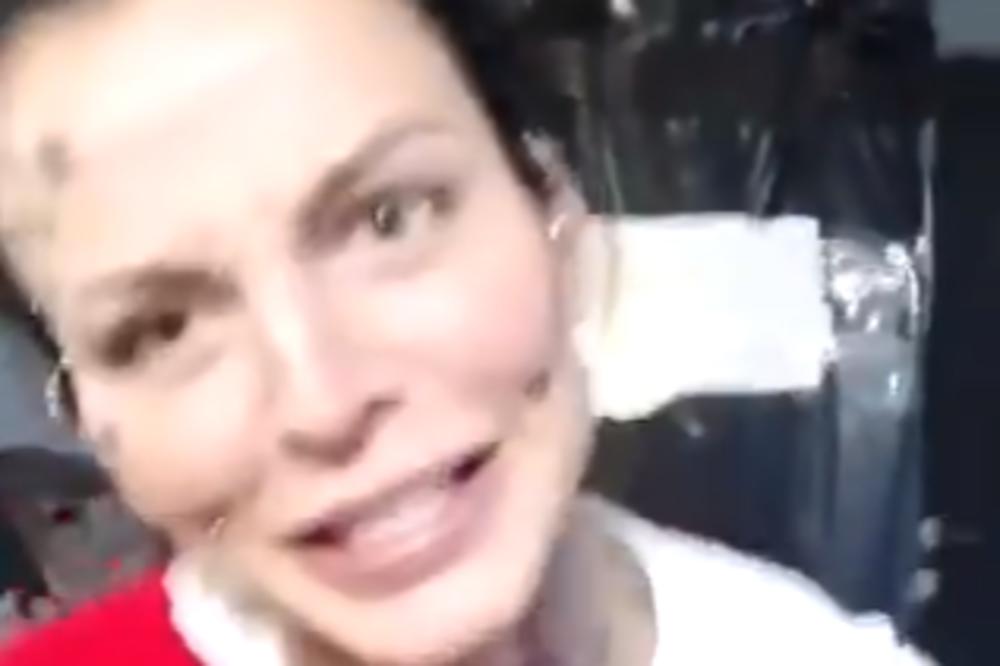 DEČKO KOJI JE NAPAO LJUDE SEKIROM U ČAČKU JE BIVŠI DEČKO JELENE KRUNIĆ! Starleta ostavila sve bez teksta PRIZNANJEM