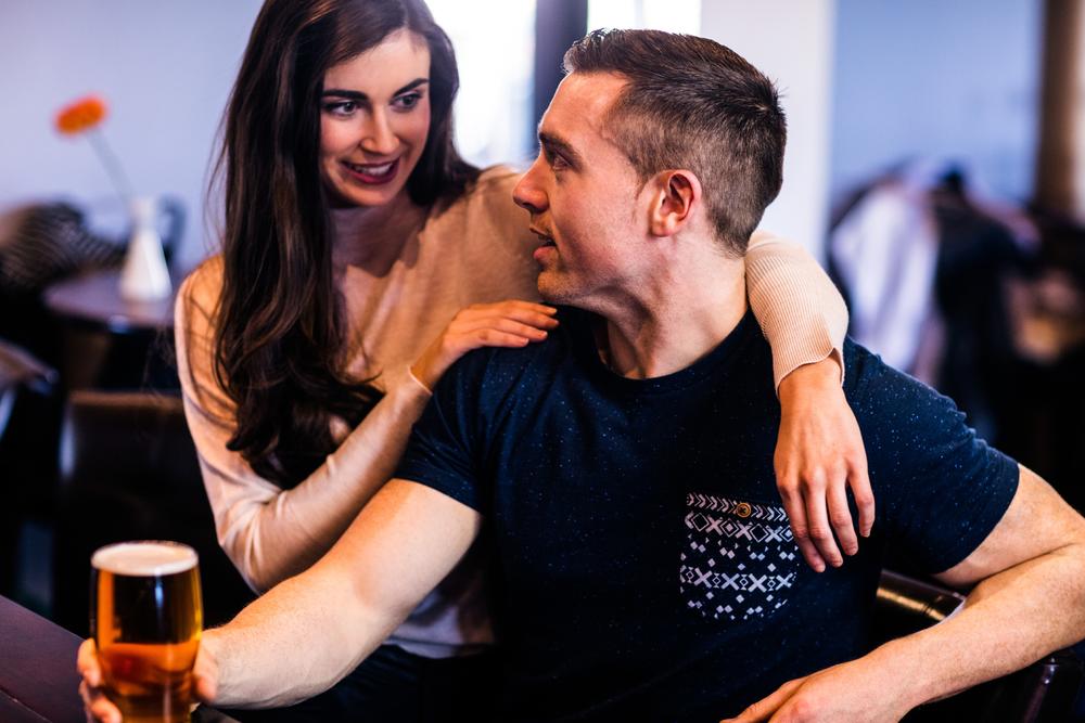 Tako, bre, naruči pivo k'o pravo muško!