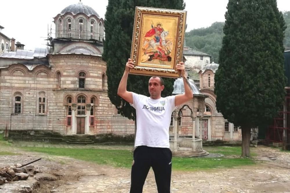 KIKAN TREBA DA TRČI IZ SRBIJE DO MOSKVE DA BI DAO PUTINU IKONU: Kreće u nedelju, BEZ DINARA, svi mogu da pomognu