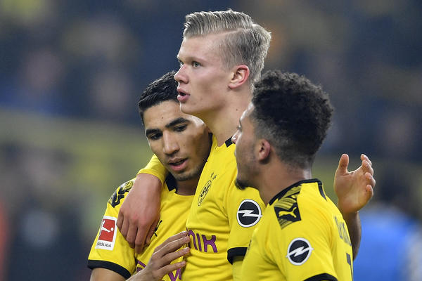 OPET TAJ HALAND! Borusija slavila, Lajpcig petardirao Šalke!