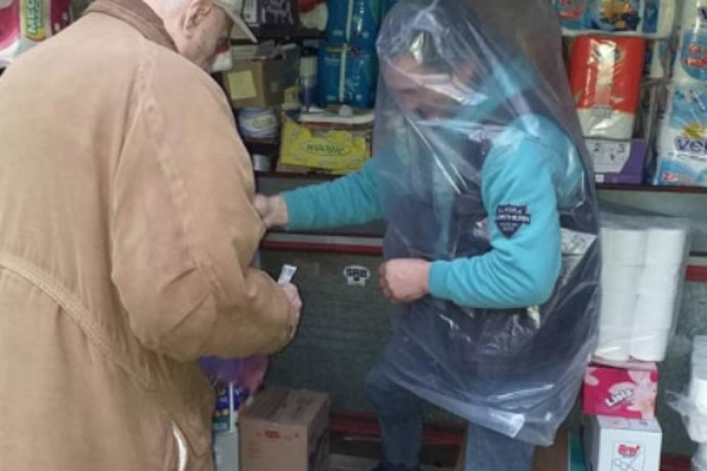 SRPSKI PRODAVAC NA PIJACI JAČI OD KORONAVIRUSA: Smeje mu se ceo region! (FOTO)
