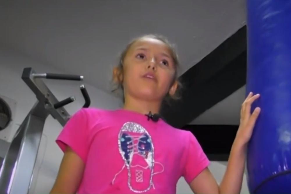 MALA AJŠA JE NAJJAČE DETE U SRBIJI: Za 9 i po minuta uradi 137 SKLEKOVA, I TO U SAMO JEDNOJ SERIJI! (VIDEO)