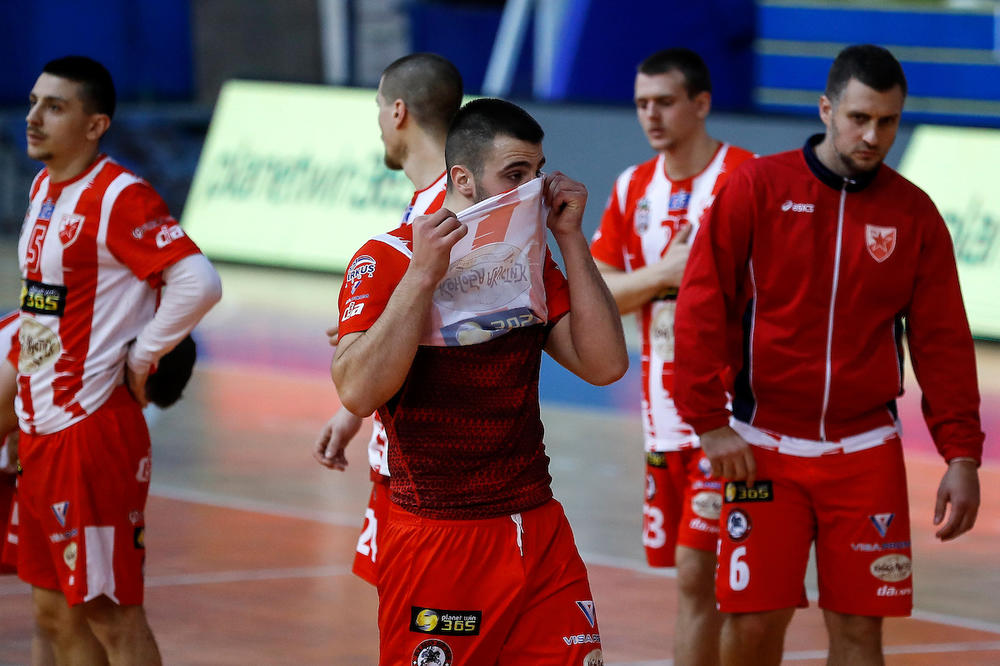 CRVENA ZVEZDA IZDALA SAOPŠTENJE ZBOG DOGAĐANJA NA UTAKMICI SA NOVIM PAZAROM: Želimo da i dalje imamo dobre odnose!