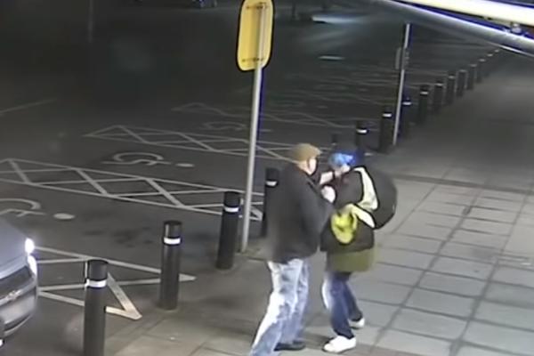 HTEO JE DA OPLJAČKA DEKU A ONDA GA JE SAČEKAO ŠOK ŽIVOTA! Starac ga istukao za sve pare! (VIDEO)