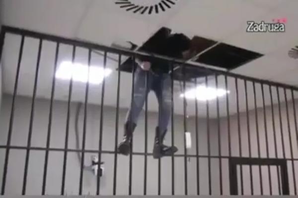 HAOS U ZATVORU! Razlupao ceo PLAFON jer nije razumeo OBEZBEĐENJE?!