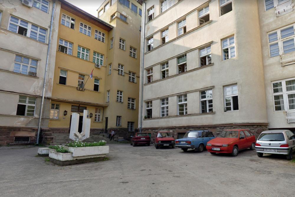 HOROR U SRPSKOJ BOLNICI: Pacijent pretio da će da se UBIJE ako ga ne puste kući, na kraju se UBIO!