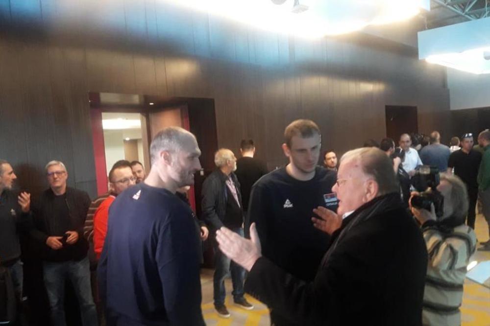 NEKAD LJUTI RIVALI, DANAS SAIGRAČI: Šta kažu Simonović i Novica pred duel sa Finskom?