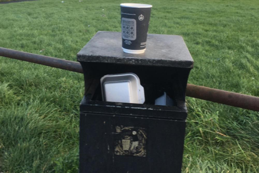 NEKO JE U POŠTANSKO SANDUČE OSTAVIO ČIST UŽAS: Kada su videli šta je unutra, pretrnuli od STRAHA (FOTO)